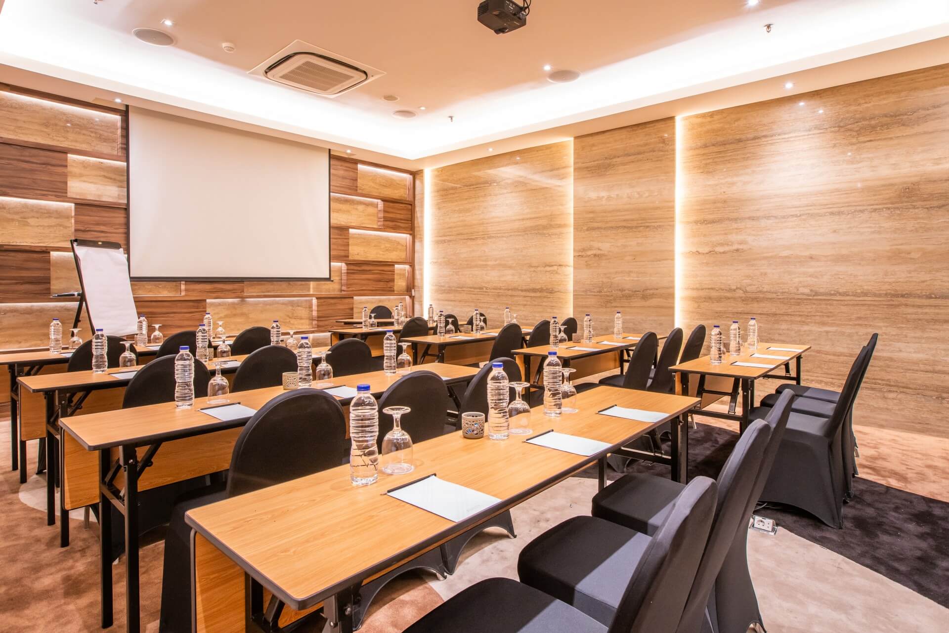 Meeting & Acara