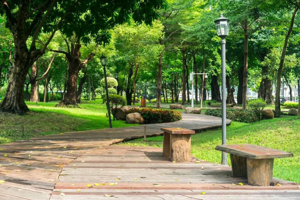 What to Do in Tugu Tani: A Simple Guide to History, Art & Food