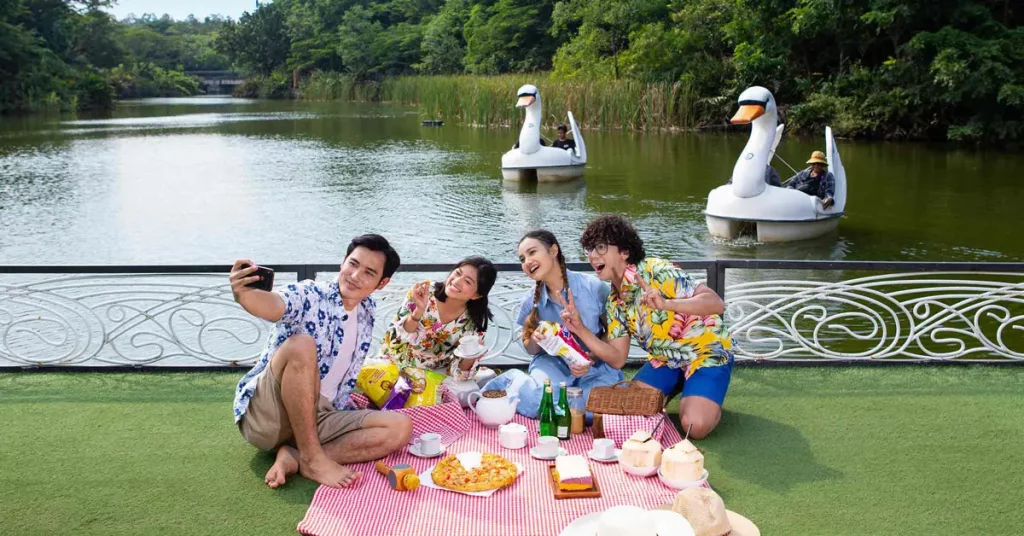 What Did the Reviews Say in General About Ecopark Ancol Jakarta