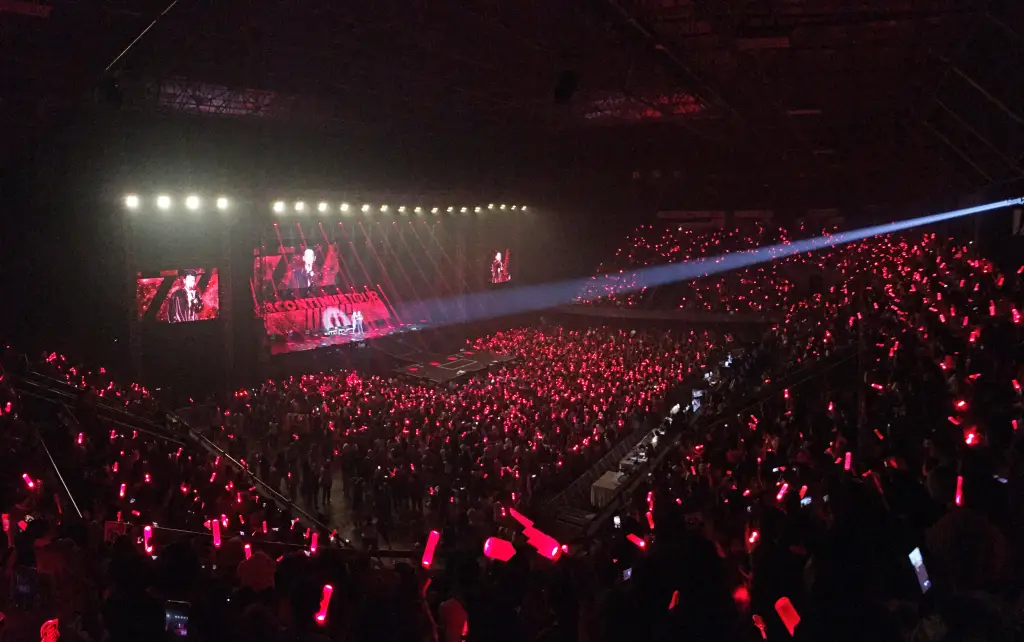 What Did the Reviews Say in General About Tennis Indoor Senayan Jakarta