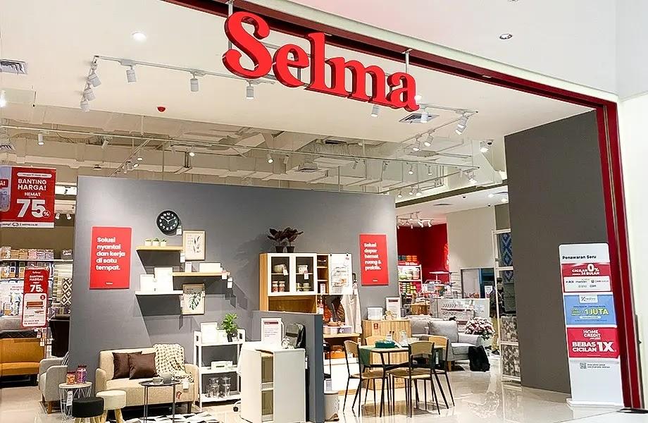 Selma logo above home furniture showroom