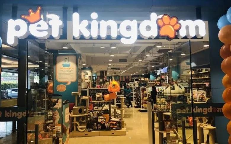 Pet Kingdom logo above pet shop entrance