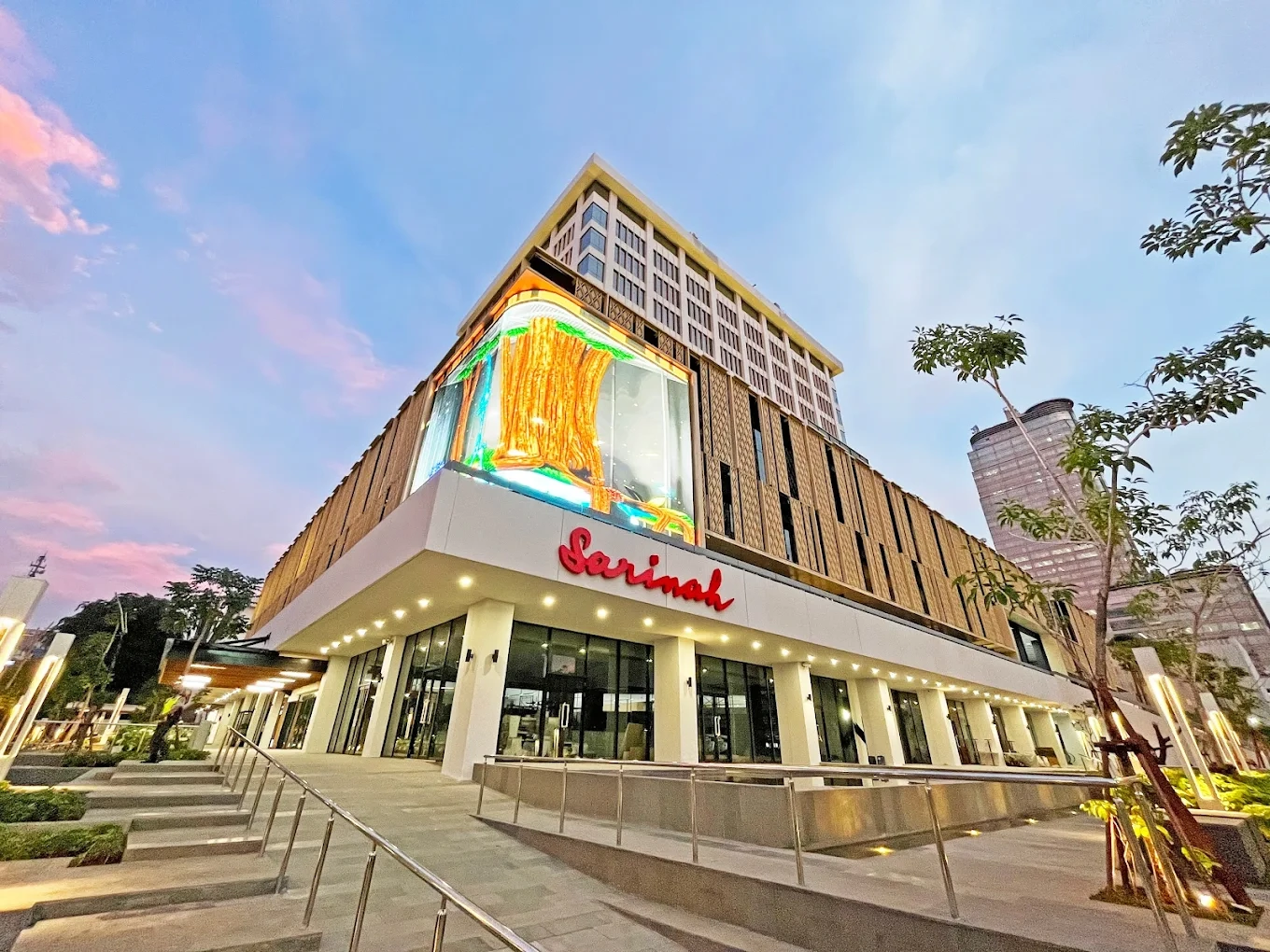 exterior view of sarinah building
