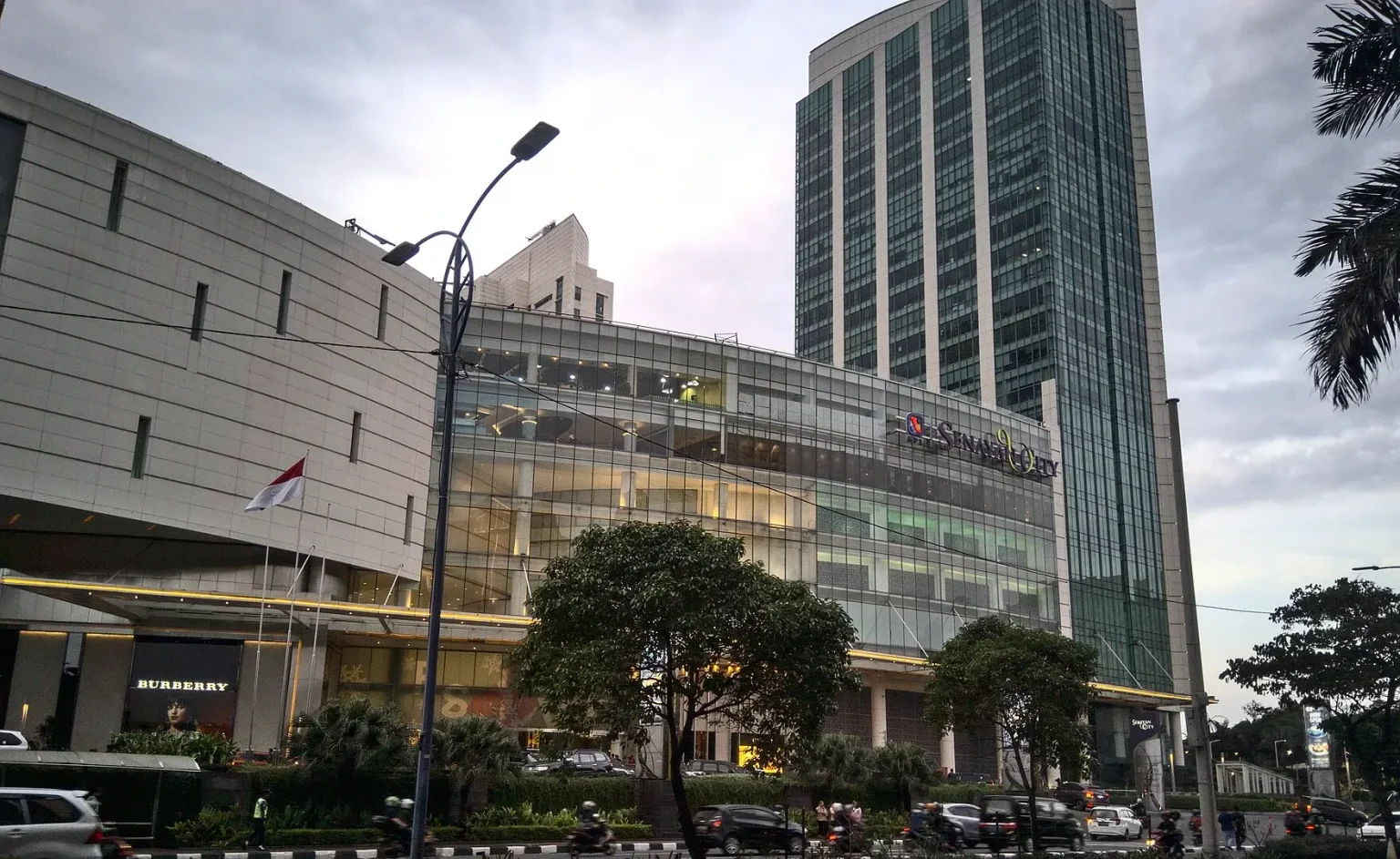 exterior view of senayan city mall